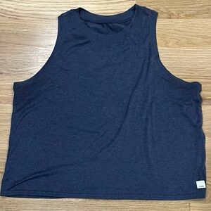 Large Vuori tank, excellent condition